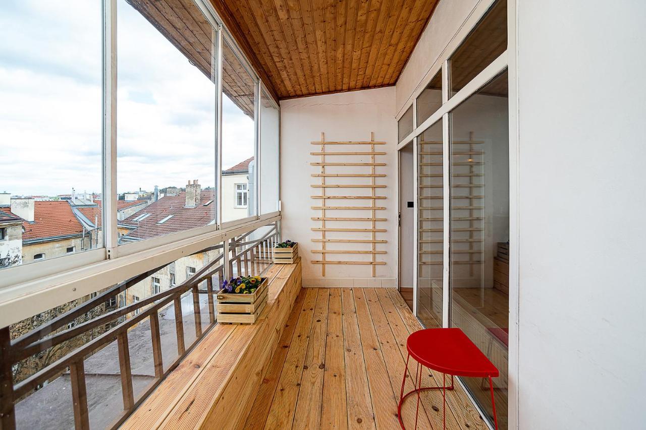 Big 4-Bedroom Flat, Terrace With Great Vitkov View ปราก ภายนอก รูปภาพ